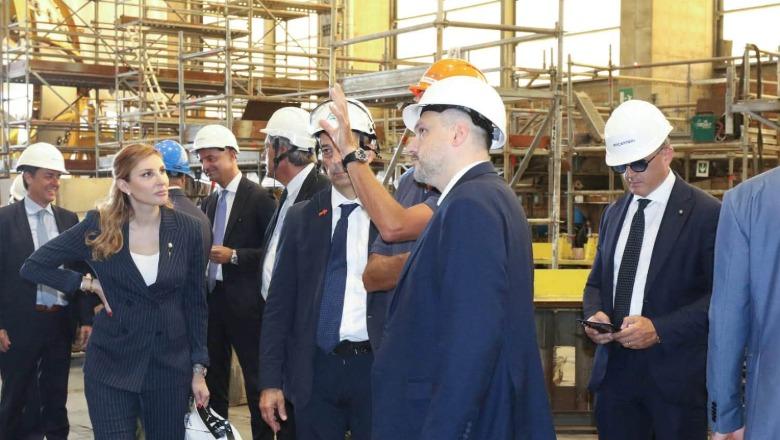 Pas themelimit të 'Fincantieri Albania', viziton një nga kantieret më të mëdha të anijeve ushtarake në Evropë