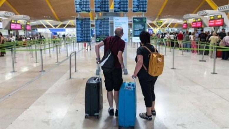 Përplasja Itali-Spanjë/ Kontrollet kufitare prekin 86 mijë udhëtarë në ditë, një nga linjat ajrore më të ngarkuara në Europë