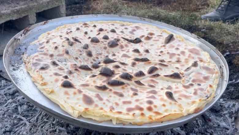 Festa e Lakrorit në Polenë, shije që mban gjallë traditën! Receta e vjetër afron banorët e të ftuarit