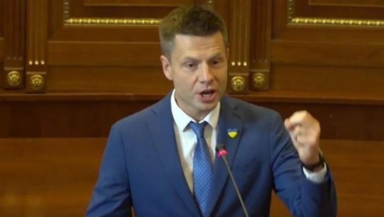Deklaratat e Zelenskyt në Beograd për mos njohjen e Kosovës, deputeti ukrainas kritikon presidentin: Gabim diplomatik
