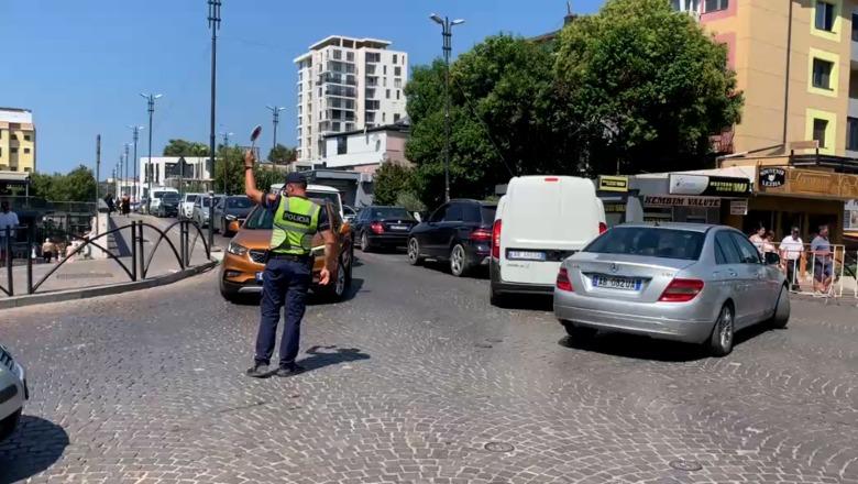 Sezoni turistik, e hëna nis trafik të rënduar në Lezhë e Shëngjin