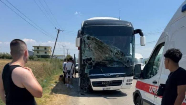 Përplaset kamioni me autobusin me pasagjerë në aksin Elbasan–Peqin, nuk ka të lënduar
