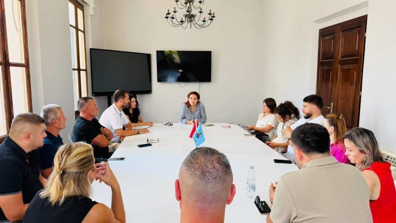 Zjarri me 6 të plagosur në hotelin në Vlorë, kryebashkiakja Mersini: Në kontakt me familjarët e të dëmtuarve! Do vendosim zjarrfikëse të vogla në pika të ndryshme të qytetit