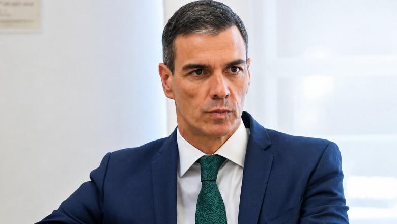 Spanja gati të anojë djathtas? Sondazhi: Nëse zgjedhjet do mbaheshin sot, koalicioni Partia Popullore-Vox do të fitonte në 38 nga 50 provinca