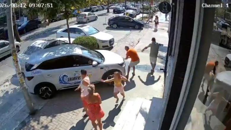 Aksident i qëllimshëm? Pamjet tragjike kur 26-vjeçari përplas me taksi për vdekje të moshuarin në Durrës