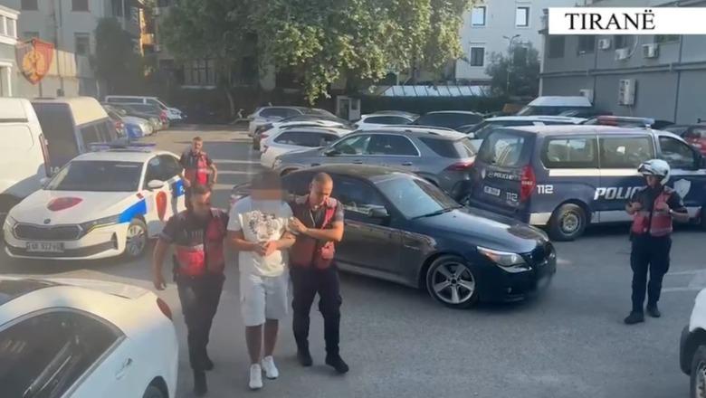 I kërkuar në Kosovë për drogë, arrestohet në Rinas 32-vjeçari