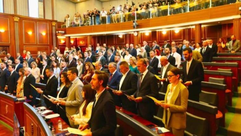 Konstituimi i Kuvendit të Kosovës, PDK shton presionin ndaj Avni Deharit: Thirre seancën të shtunën, zvarritja po e thellon krizën kushtetuese