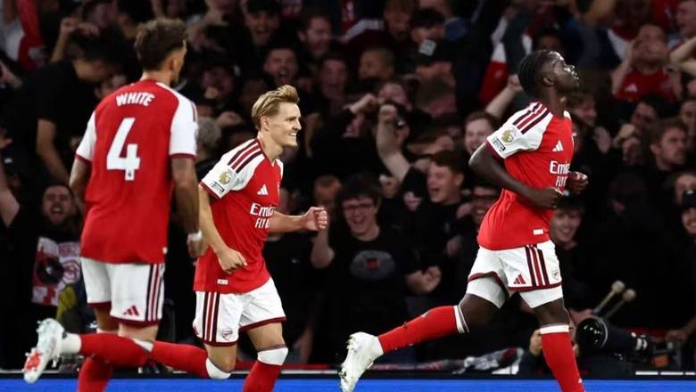 GOLAT/ Arsenali bën kampionin në ndeshjen hapëse të Premier League, mposht 3-0 debutuesit e Frank Lampard