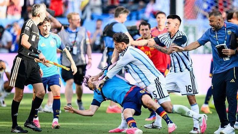 Pezullime masive dhe stadium me kapacitet të reduktuar, FIFA dënon Argjentinën pas përplasjeve të finales së Kupës së Botës 2026