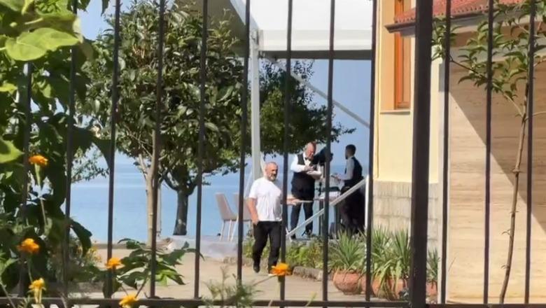 Mbledhja në Pogradec, diskutimet e Ramës me drejtuesit e qarqeve rinisin pas drekës, fokusi te komunikimi i partisë