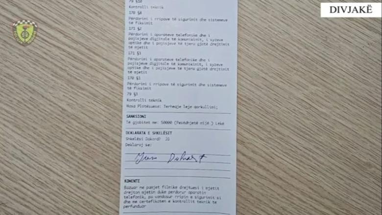 Me celular në dorë dhe timonin në tjetrën, 50 mijë lekë gjobë për shoferin e autobusit në Fier! I hiqet edhe leja e qarkullimit