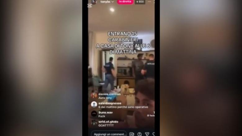 Arrestohet në Milano reperi italian, Tony Boy del në transmetim ‘live’ kur policia i hyn në shtëpi! Efektivët gjejnë drogë e armë