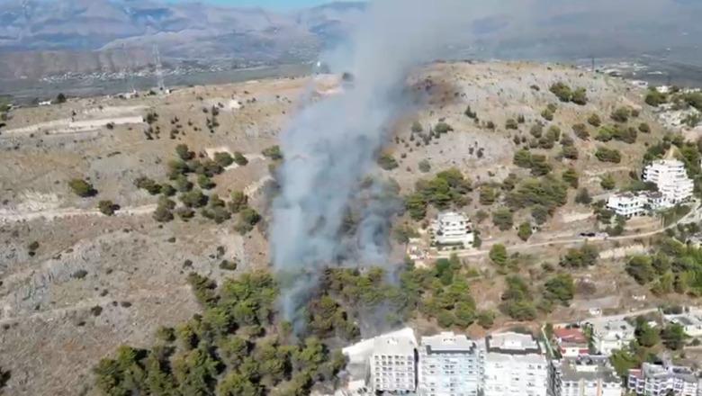 Zjarri në Kurorën e Gjelbër në Sarandë, flakët pranë Manastirit të 40 Shenjtorëve