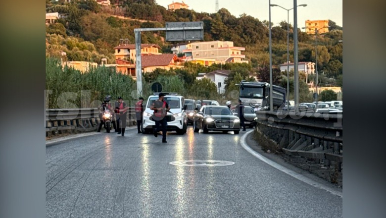 DOSJA AKSHI/ U arrestua pas 8 muajsh arrati, Ergys Agasi mbahet te Blloku i Sigurisë! FOTO nga operacioni, tentoi të parakalonte furgonin e Policisë për t’u larguar