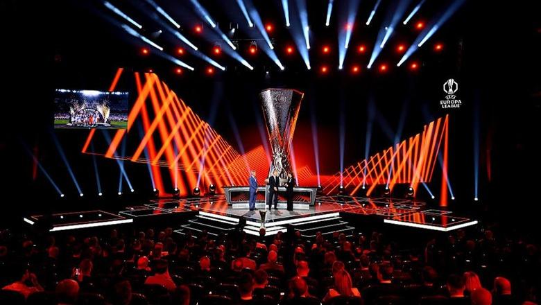 Europa League/ Hidhet shorti për fazën e ligës, Juventusi dhe Milani mësojnë rivalët! Përballjet për 36 skuadrat pjesëmarrëse.