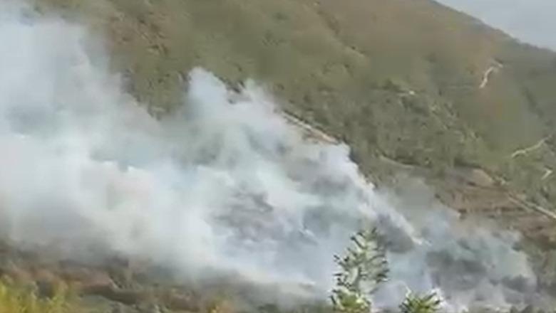 Krujë/ Zjarr mes Kroit të Madh dhe fshatit Cudhi, flakët përhapen në sipërfaqe të mëdha! 