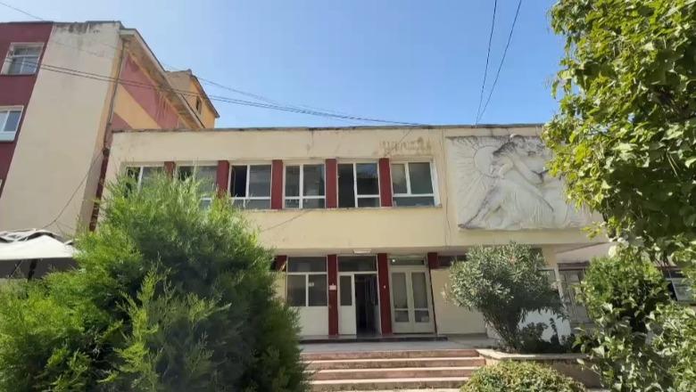 37-vjeçarja shtatzënë nga Pogradeci humb jetën gjatë transportit drejt Tiranës, dyshohet për hemorragji të brendshme