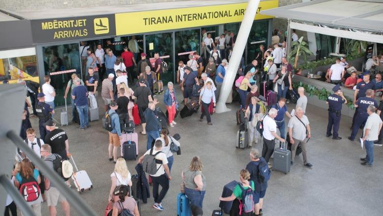 Ç’përfaqësojnë mbi 1.7 milionë pasagjerë në Rinas në gusht?