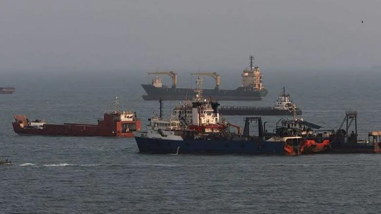 Lufta në Lindjen e Mesme/ Hormuzi në flakë, sulmohen 2 cisterna dhe vriten 2 marinarë! Riadi: Irani të ndalë sulmet