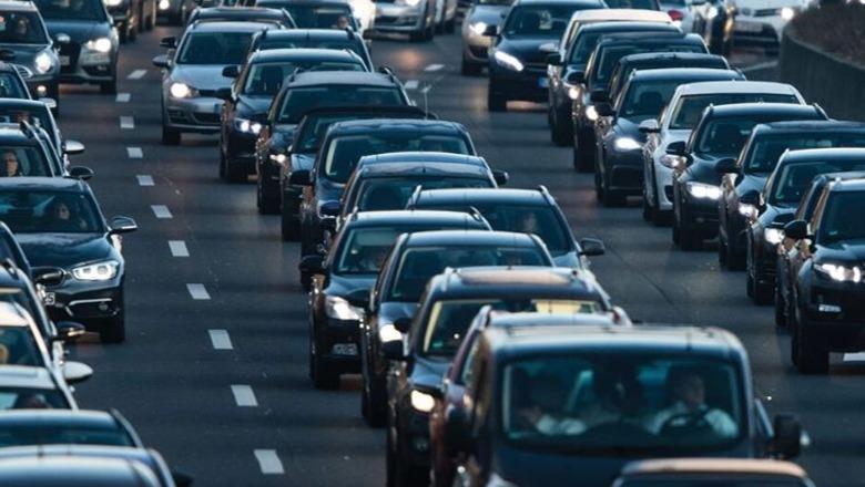 Në rrugët e vendit u shtuan 66.5 mijë makina për 8-mujorin, bien me 10% regjistrimet në gusht