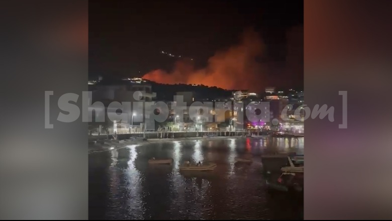 Zjarr masiv në Himarë, flakët përhapen me shpejtësi dhe rrezikojnë banesat!