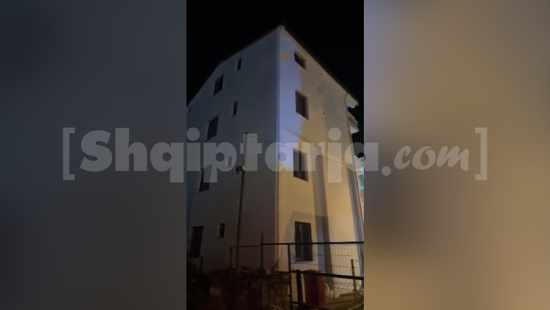 Zjarr në një hotel në Velipojë, flakët shkaktojnë dëme të shumta materiale! Nuk raportohet për persona të lënduar