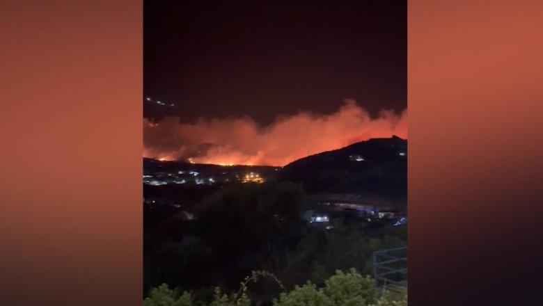 Zjarri në Himarë, Koçiu thirrje banorëve: Ndiqni udhëzimet për evakuim, puna për shuarjen e flakëve vijon pa ndërprerje