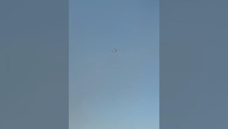 Zjarri në Himarë, nis ndërhyrja me helikopter për shuarjen e flakëve
