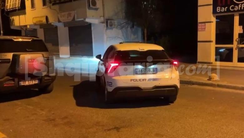 Plagosi dy persona në Laprakë, shpallet në kërkim autori