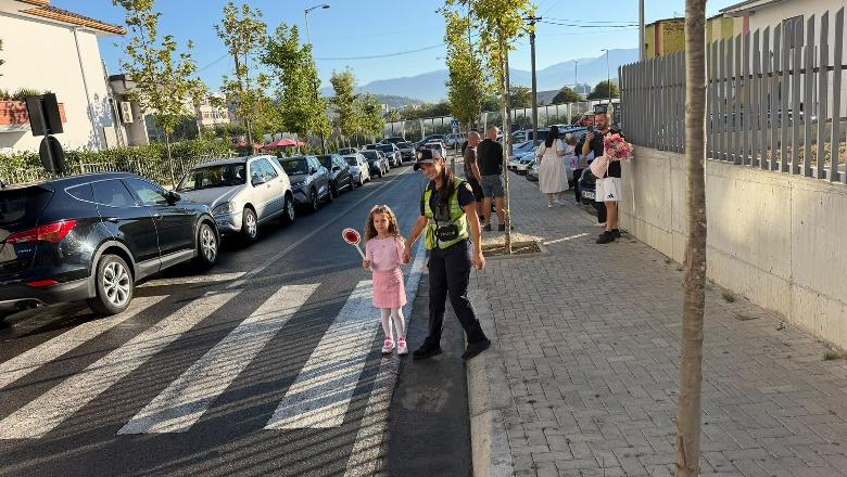 Viti i ri shkollor, kryepolici Hita: Për sigurinë tuaj nuk bëjmë kompromis