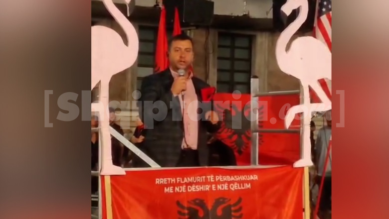 U arrestua pas alarmit të rremë për terrorizëm në shkollë, video kur protestuesi u bënte thirrje prindërve për bojkot: Mos i çoni fëmijët në ‘krematorium’, sillini në protestë