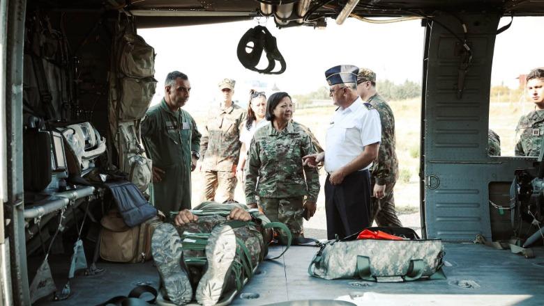 Misionet e evakuimit mjekësor, forcat e armatosura amerikane dhe shqiptare kryejnë trajnim të përbashkët me helikopterët Black Haëk