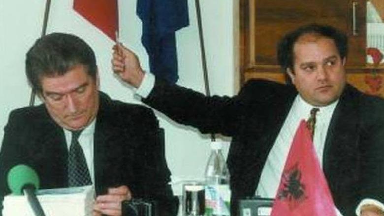 Lufta e egër e Berishës ndaj Azem Hajdarit nga përgjimi, shantazhi, përjashtimi nga PD tek ndëshkimi i së bijës! Akuzat: Spiun i Sigurimit, ordiner dhe klloun i politikës