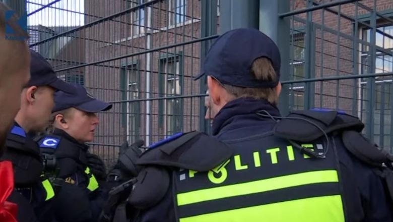 'Largohuni ose do përdorim forcën', tension para Speciales në Hagë! Protestuesit përplasen verbalisht me policinë holandeze