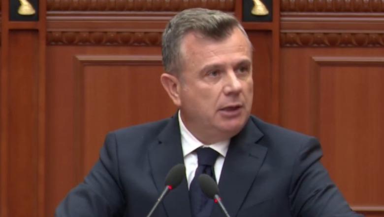 Balla akuzon Berishën: Takove rusin që hartoi raportin kundër UÇK-së, punove kundër Hashim Thaçit! Teatrot se jeni atdhetarë, lërini për ditë tjetër