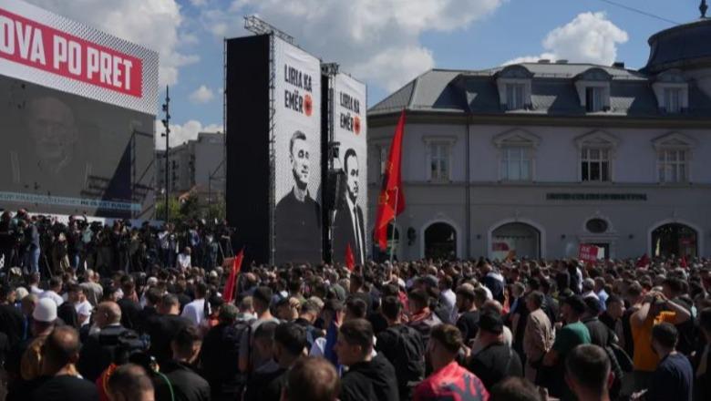 Dënimi i ish-krerëve të UÇK-së nga Gjykata Speciale, Prishtina në protestë