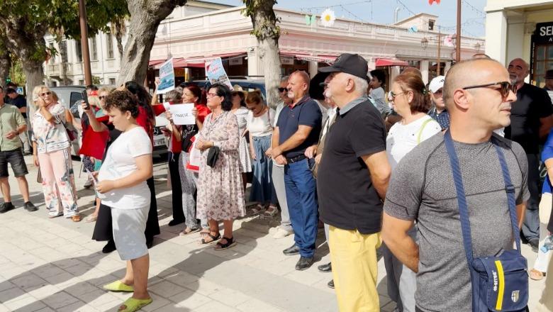 Vlorë/ Qytetarët sërish protestë kundër muzeut hebraik! Historiani: Nuk cenon identitetin tonë, as ‘klubin labëria’