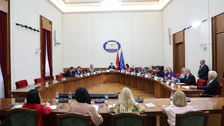 ‘Territorialja’/ PD kundër futjes së draftit të PS në kalendarin e Kuvendit! Bardhi: Nuk mund të kalojë pa konsensus