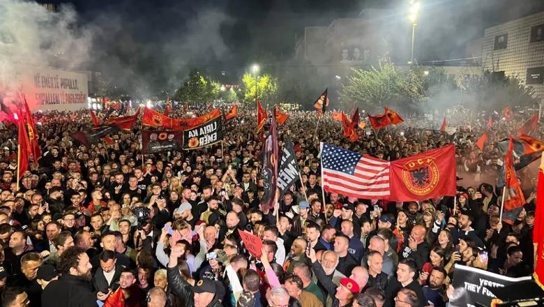 Kosovë/ 'Liria ka emër', mijëra qytetarë sërish në protestë në mbështetje të ish krerëve të UÇK-së