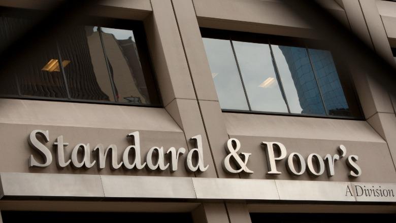 'Standard & Poor's' mban të pandryshuar vlerësimin për Shqipërinë: Ekonomia pritet të rritet me 3.4% këtë vit