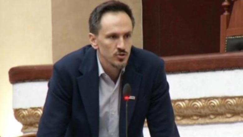 Redi Muçi socialistëve në Kuvend: Rama do t’ju bëjë kurban për interesat e tij