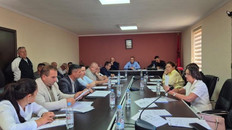 Reforma territoriale, Prrenjasi i thotë 'jo' bashkimit me Librazhdin!  Asnjë votë pro në Këshillin Bashkiak