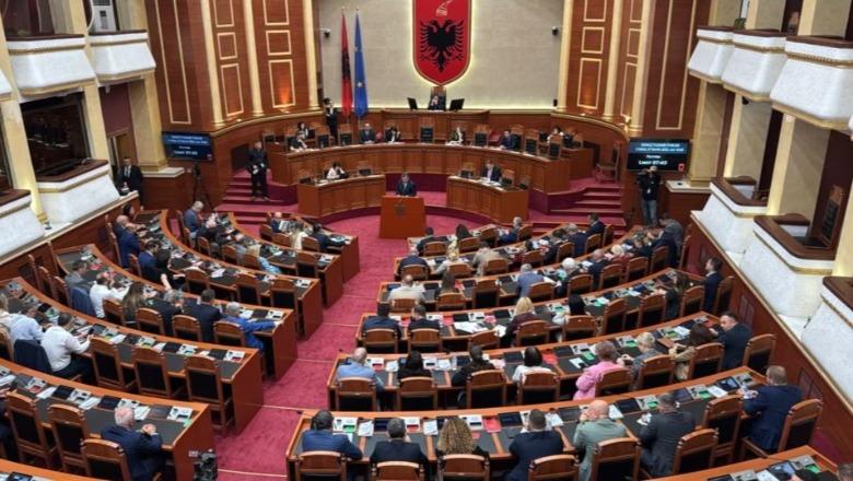 Kuvendi miratoi ligjin për angazhimin në misionin paqeruajtës në Gaza, ministri Nufi: Shqipëria qëndron krah SHBA-së në përpjekjet për paqe!