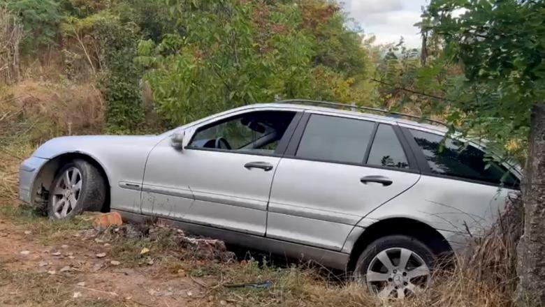 Maliq/ Po nxirrte sendet nga bagazhi, makina rrëshqet dhe e zë poshtë! Humb jetën 44-vjeçari