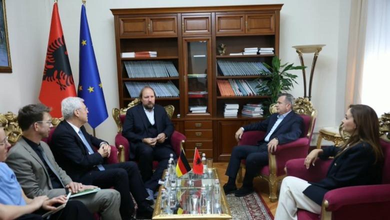 Balla pret kreun e Komitetit për Çështjet e BE-së në Bundestag: Synojmë mbylljen e negociatave brenda 2027