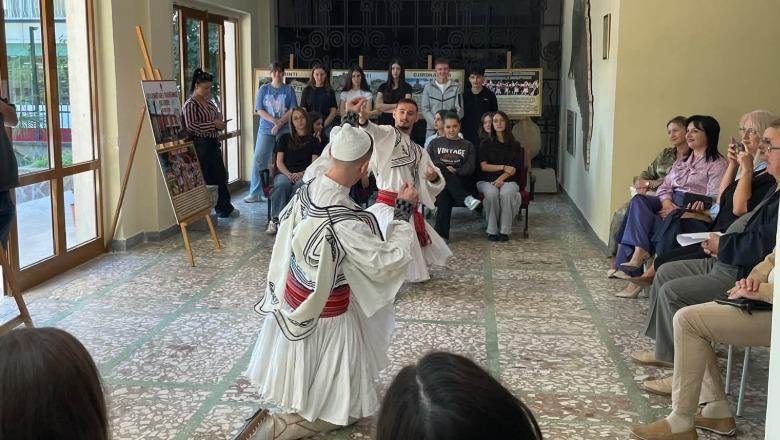 Fier, vallja dyshe myzeqare promovohet në Ditën e Trashëgimisë Kulturore