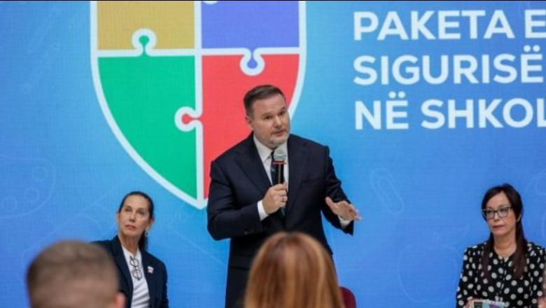 'Siguria në shkolla nuk negociohet', 4 ministri bashkojnë forcat për fëmijët! Demo: Zero tolerancë për çdo veprim që i vë në rrezik