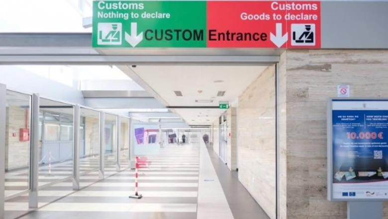 Zbulohet skema me 'tax free', blinin mallra në Itali dhe dyshohet se i fusnin kontrabandë në Shqipëri! Mbi 1 mijë fatura me vlerë 2 mln euro