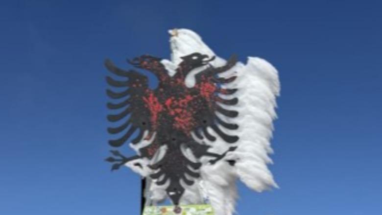 Bora e parë zbardh majën e Korabit, temperaturat nën zero sjellin pamje dimërore nga maja më e lartë e Shqipërisë