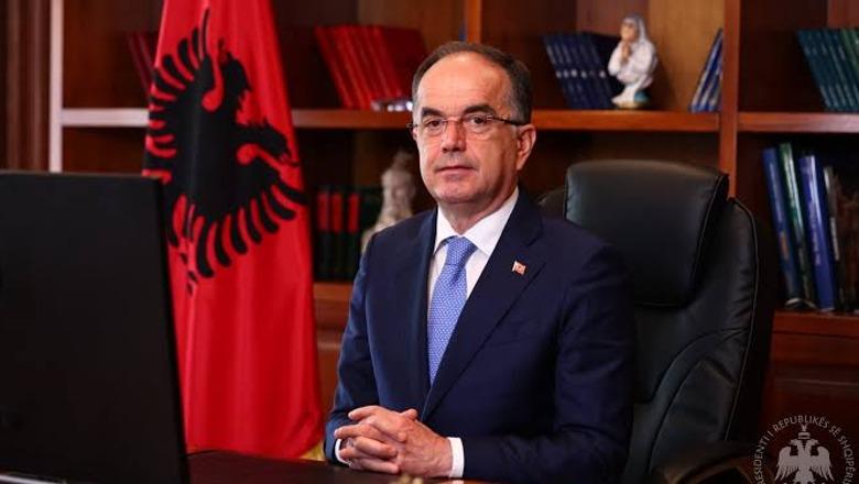 Viti i ri akademik, Begaj: Një udhëtim i ri përkushtimi e sfidash për studentët e pedagogët